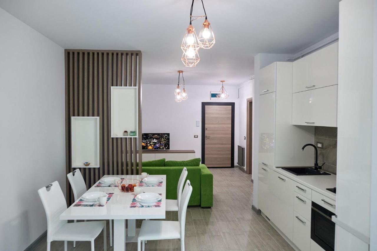 Vibe Apartment- Spa N Pools Beach Resort Năvodari 외부 사진