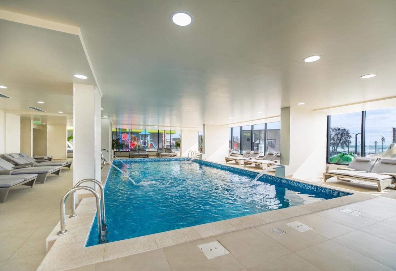 Vibe Apartment- Spa N Pools Beach Resort Năvodari 외부 사진
