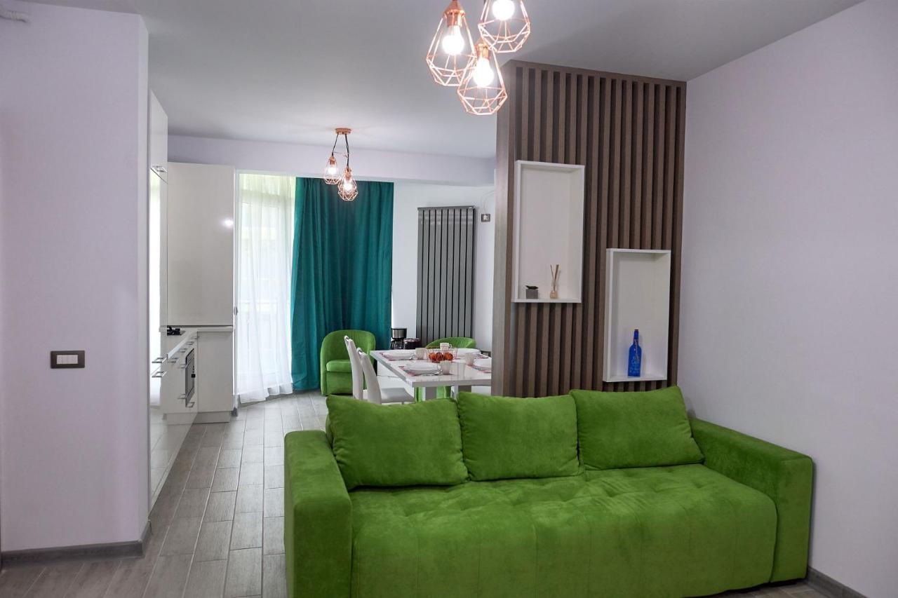 Vibe Apartment- Spa N Pools Beach Resort Năvodari 외부 사진